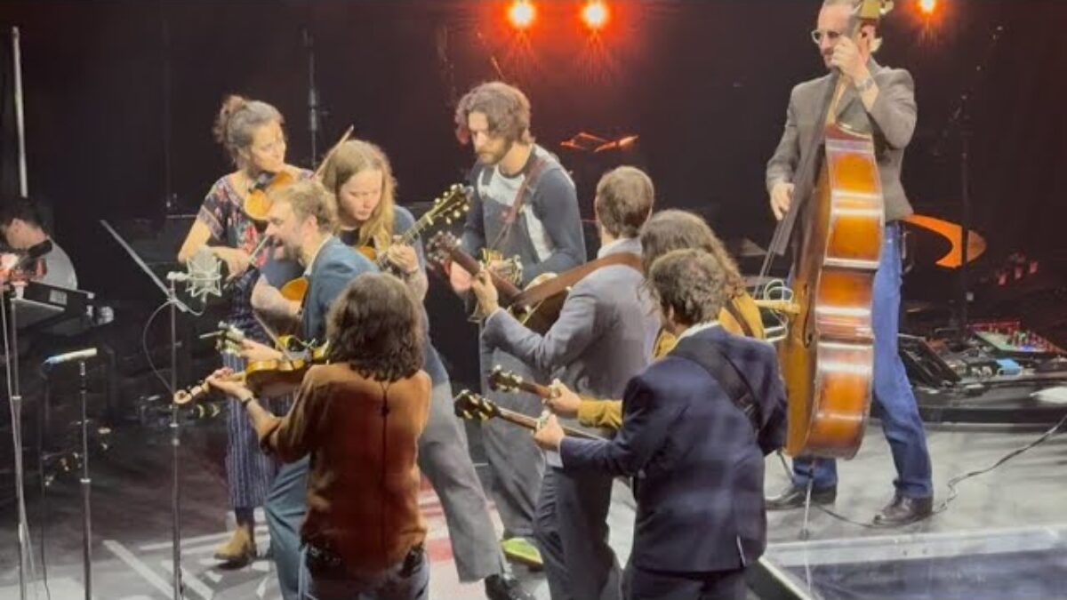 Billy Strings - Ninety Nine Years (And One Dark Day) (ft The Punch Brothers) 6/14/2025 St. Louis, MO