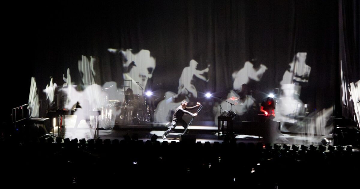 Nine Inch Nails live shadows