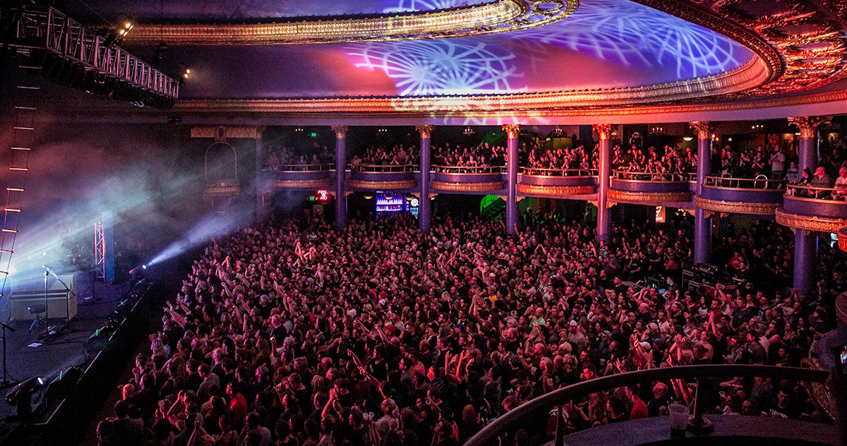 Rave Eagles Club
