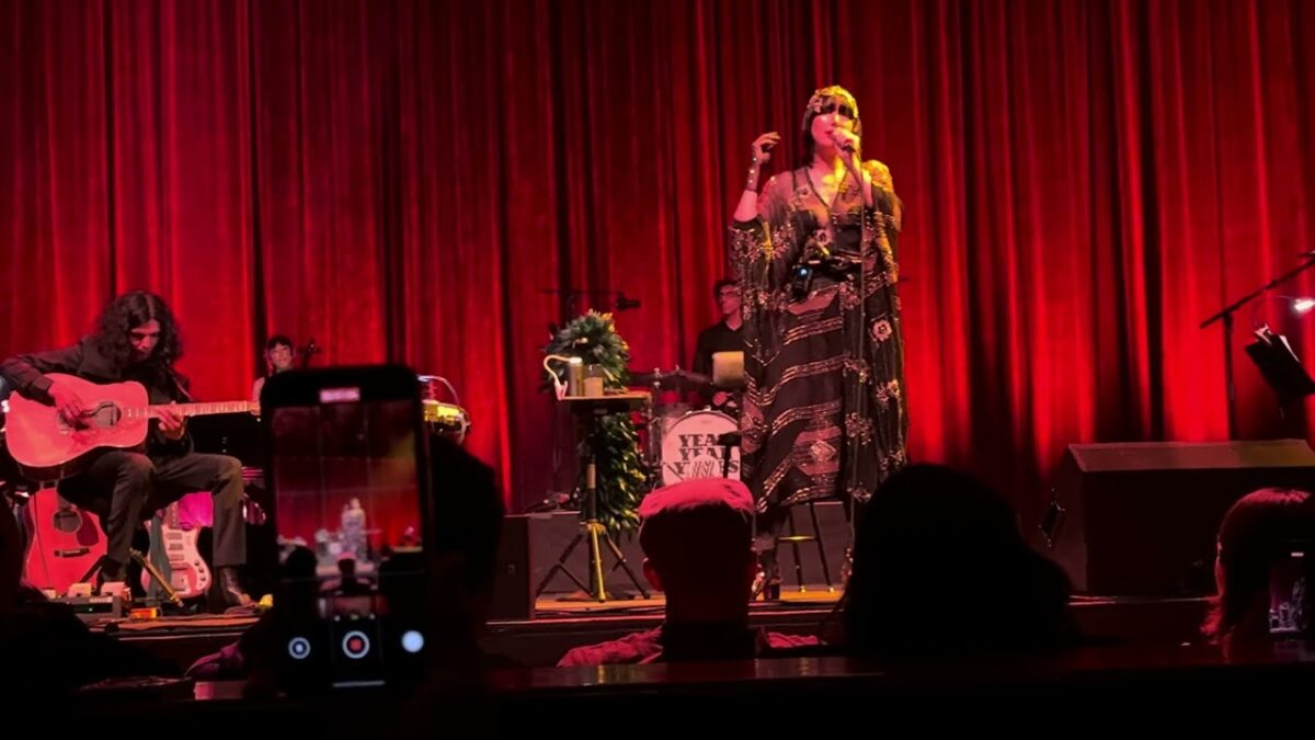 Yeah Yeah Yeahs, "Maps," live in Riverside, California | June 10, 2025