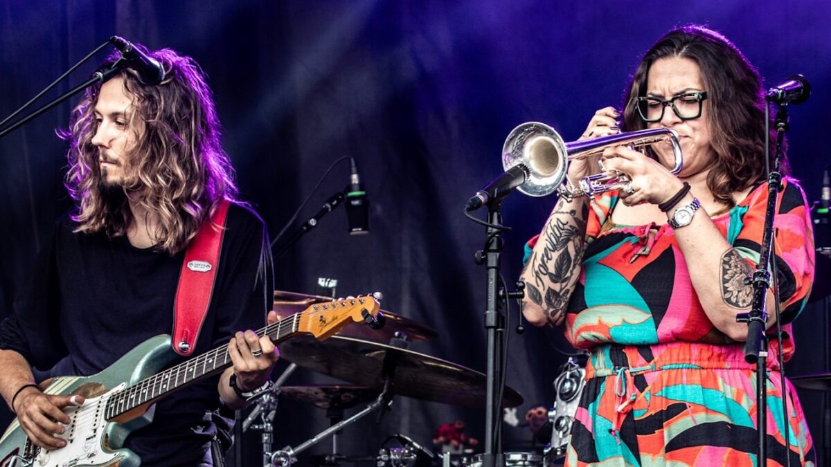 Dogs In A Pile Unveil Doobie Brothers Cover With Jenniferr Hartswick At Flood City Music Festival