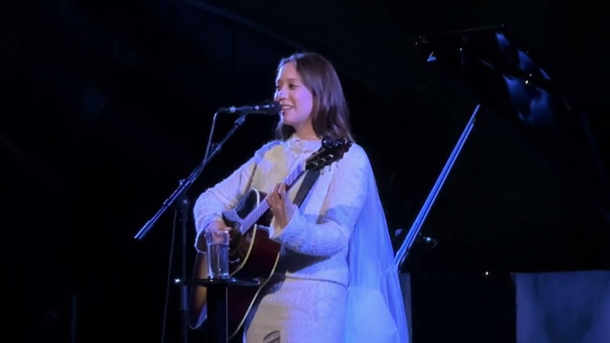 Laufey-Clean Air (new song) @ Union Chapel, 30th June 2025
