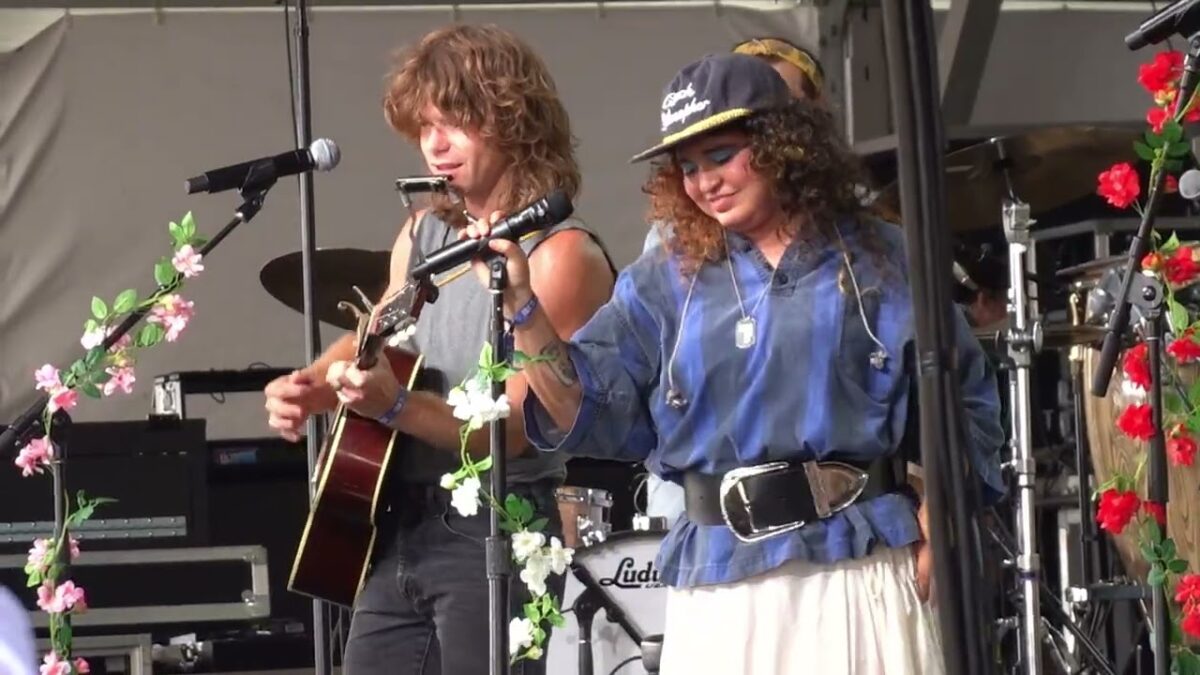 Harvest Moon (live) Jesse Welles & Remi Wolf 7/26/2025 Newport Folk Festival, Newport, RI