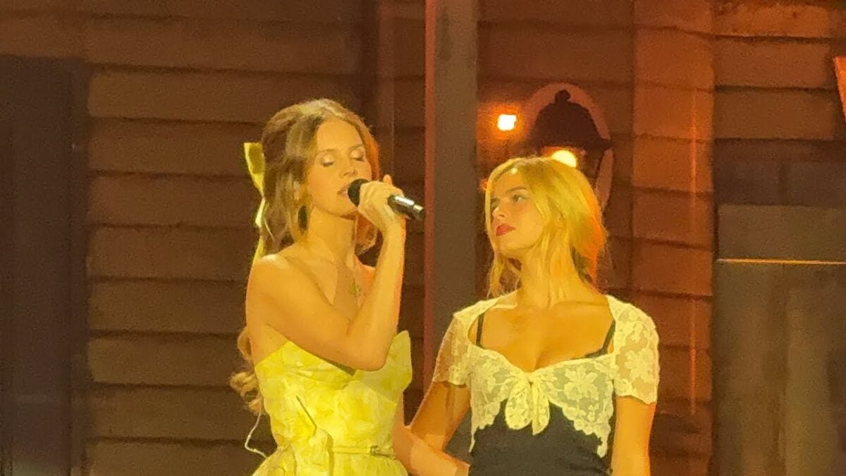 Lana Del Rey VB + Diet Pepsi + 57.7 live at Wembley Stadium with Addison Rae
