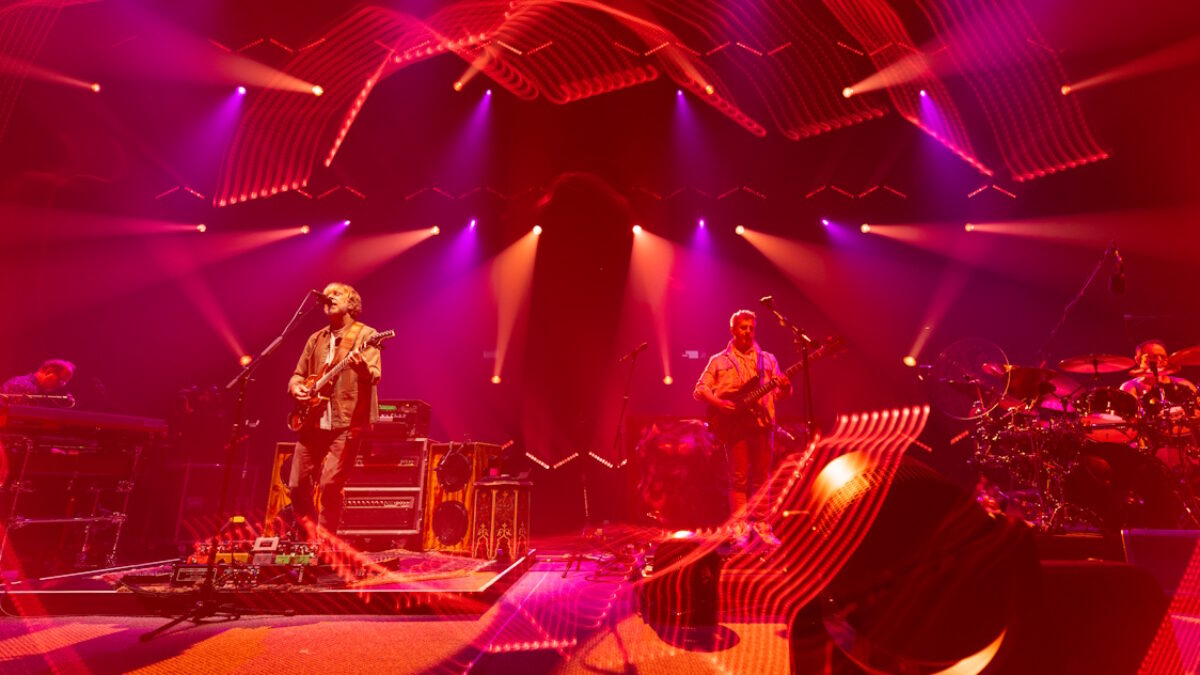 Phish Reprises 'Tweezer Reprise' Throughout Tour Finale At SPAC