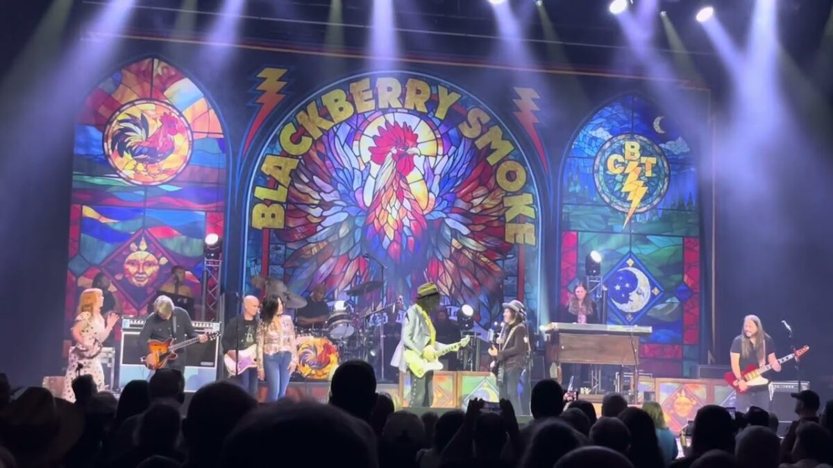 Running Down a Dream covered by Blackberry Smoke and Mike Campbell and the Dirty Knobs