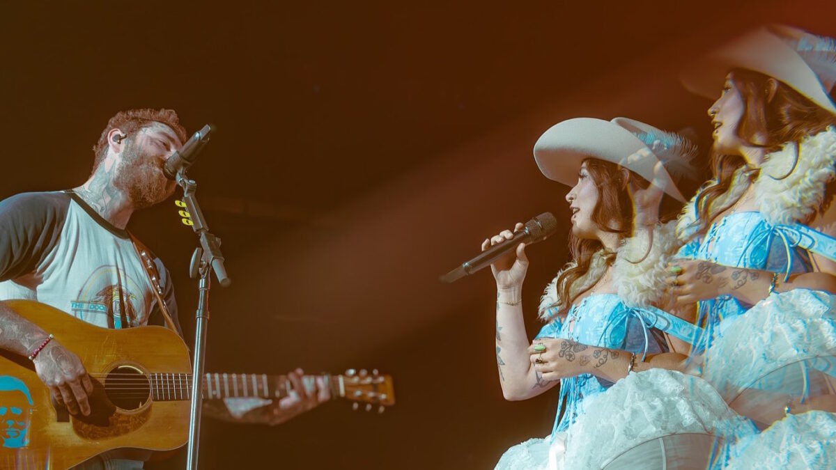 Post Malone Pops Up At Sierra Ferrell Show In Salt Lake City