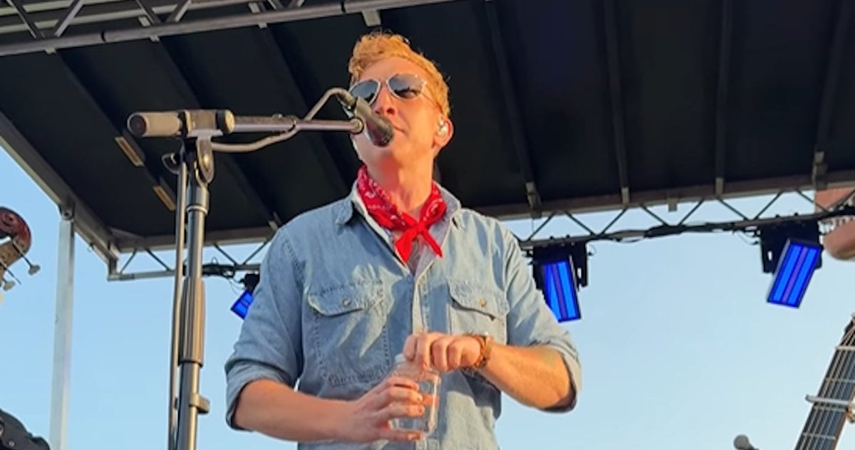 Tyler Childers Dinosaur World