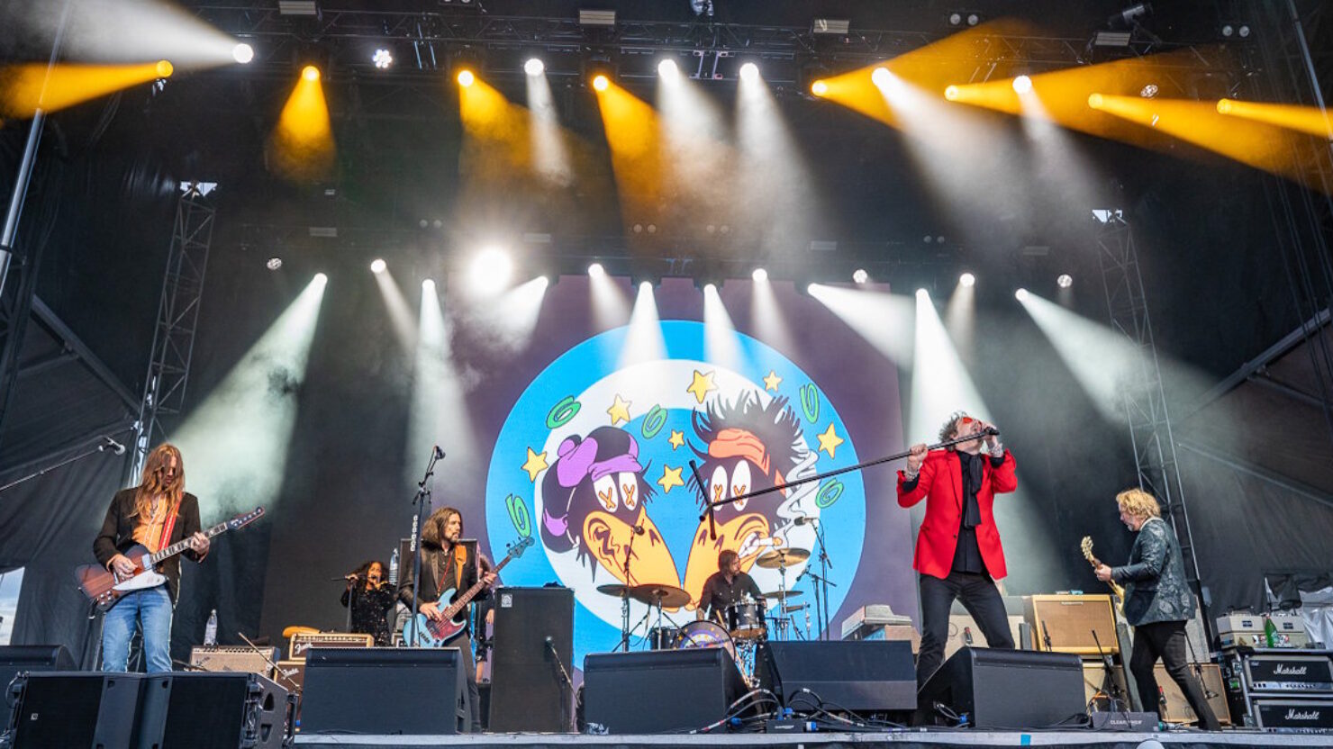 The Black Crowes Break Out Rolling Stones Classic At Turning Stone