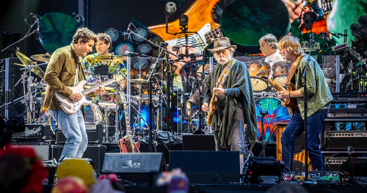 Dead & Company Trey Anastasio Alive Coverage