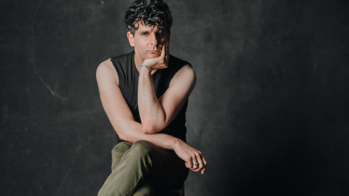Low Cut Connie
