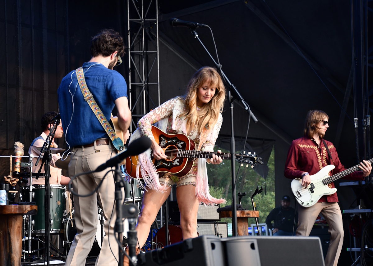 Margo Price Back Cove Full Size Ker 001