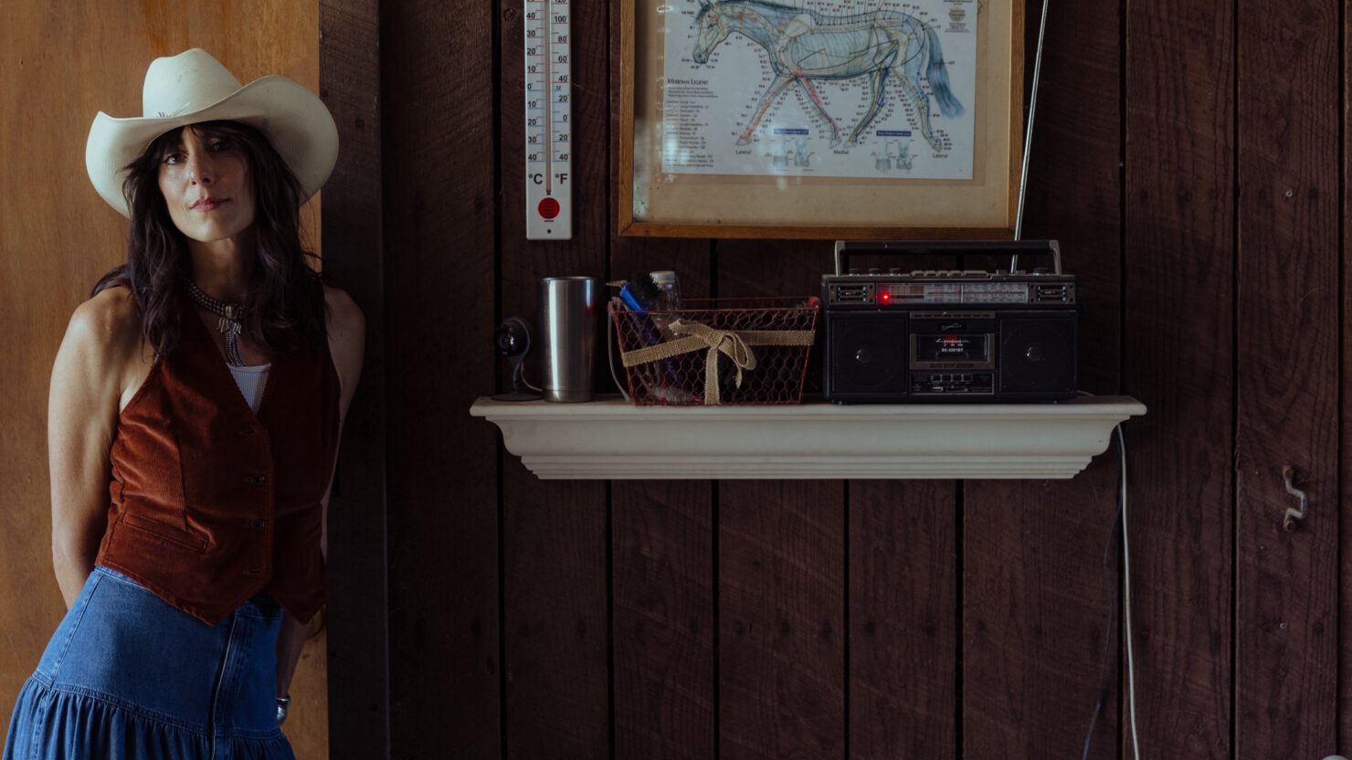 Nicki Bluhm Embraces The Beauty Of Now On ‘Simple Side Of Me’ Single