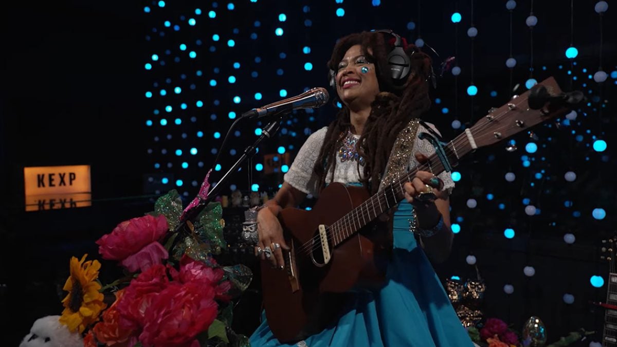 Watch Valerie June Bring 'Owls, Omens, And Oracles' To Life At KEXP