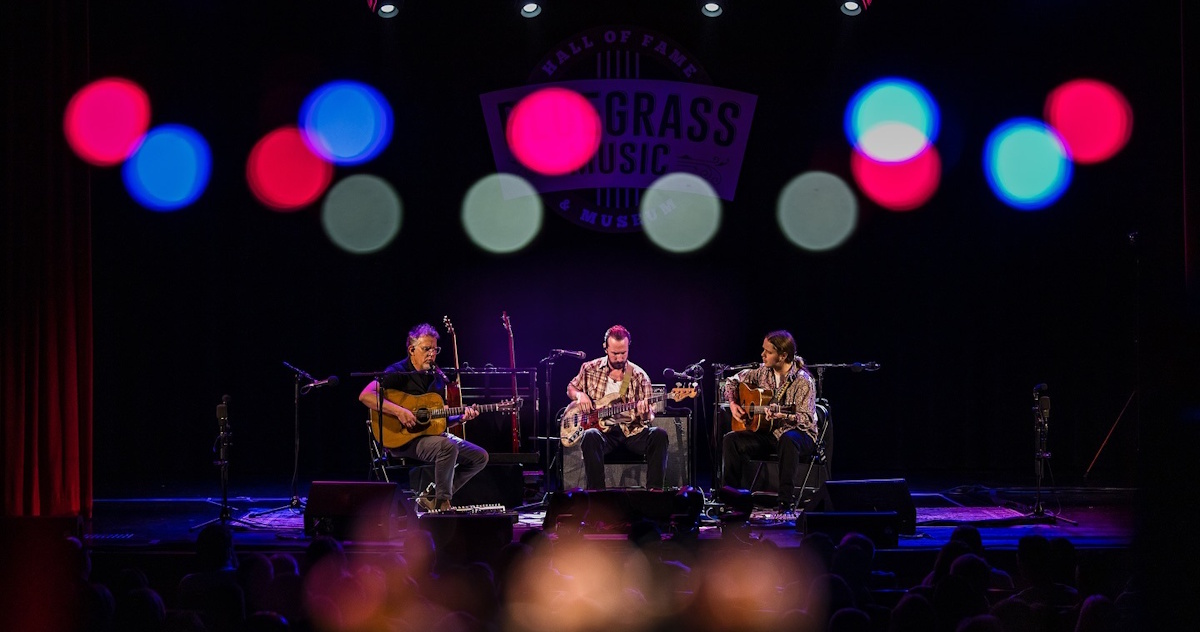Billy Strings Bryan Sutton Royal Masat