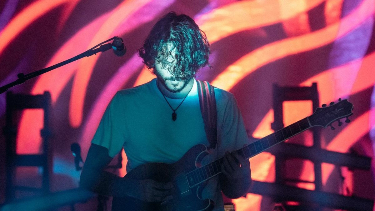 Goose Debuts Future Islands Cover In Chicago
