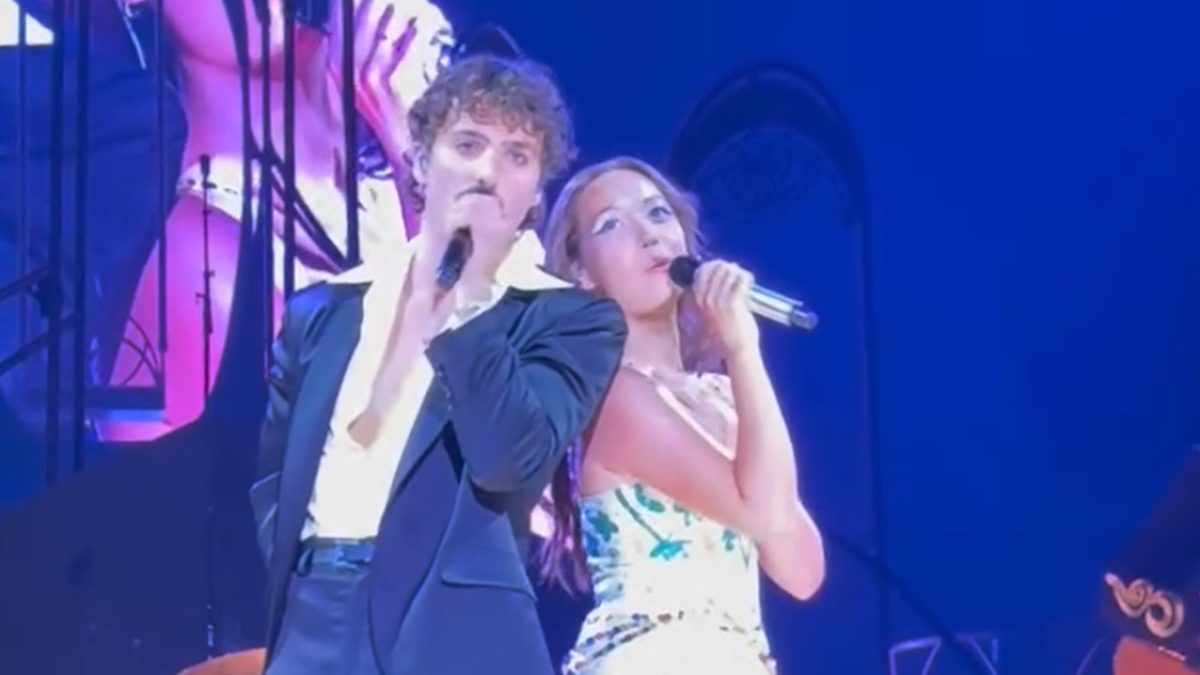 Laufey Brings Out Benson Boone At Arizona Concert