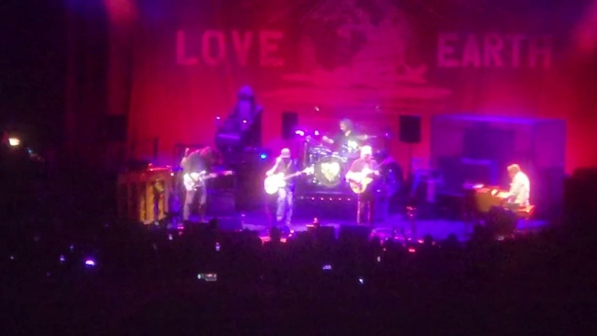 Neil Young & The Chrome Hearts- Ohio - Fiddler's Green - Sept 1, 2025