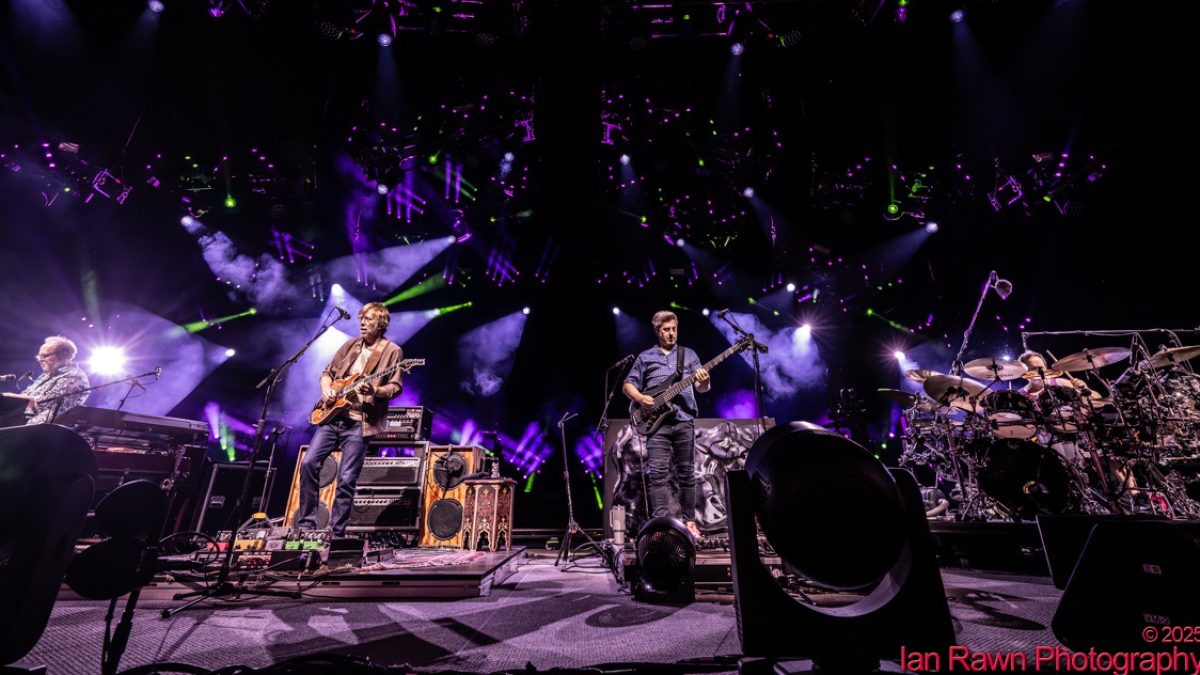 Phish Wraps Hampton Coliseum Return With Back-To-Back 20-Minute Jams