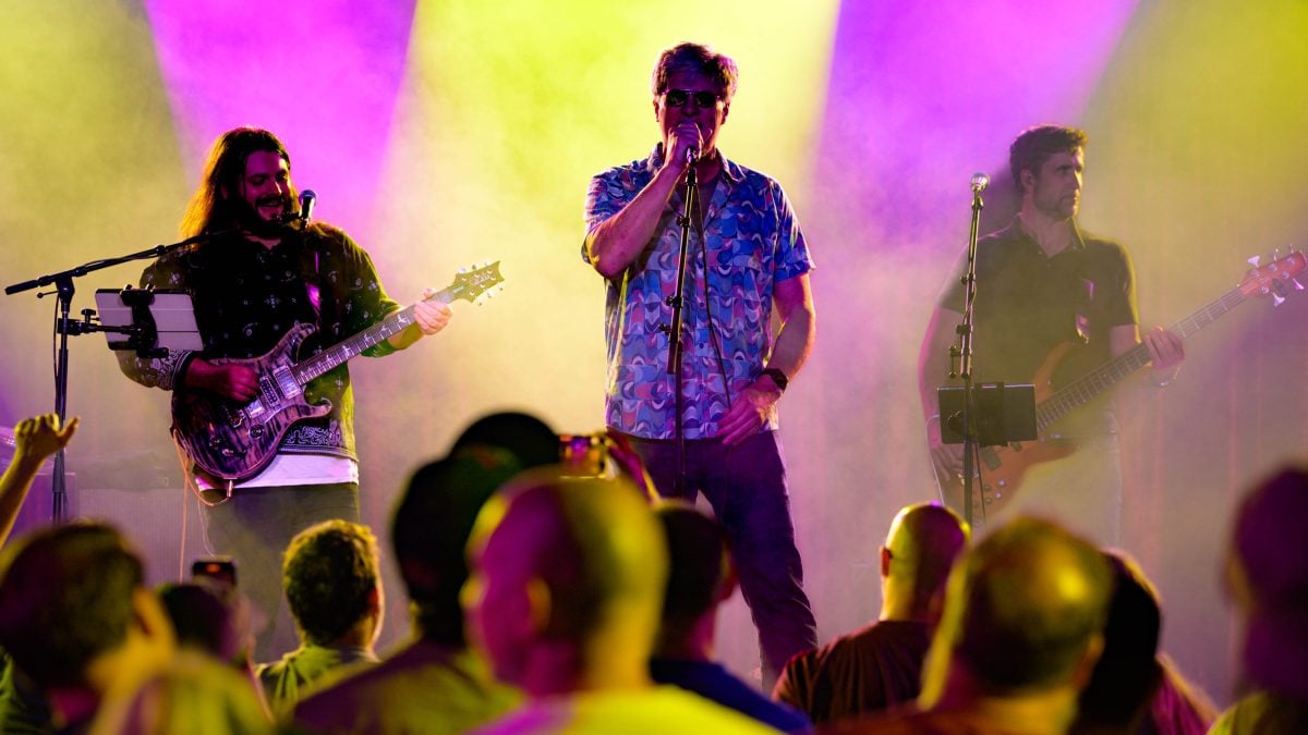 Tom Marshall Joins REPRISE For Oasis Cover At Brooklyn Bowl Philadelphia