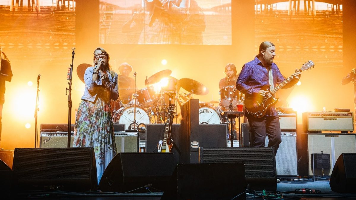 Tedeschi Trucks Band Takes Future Soul Tour To Japan In November