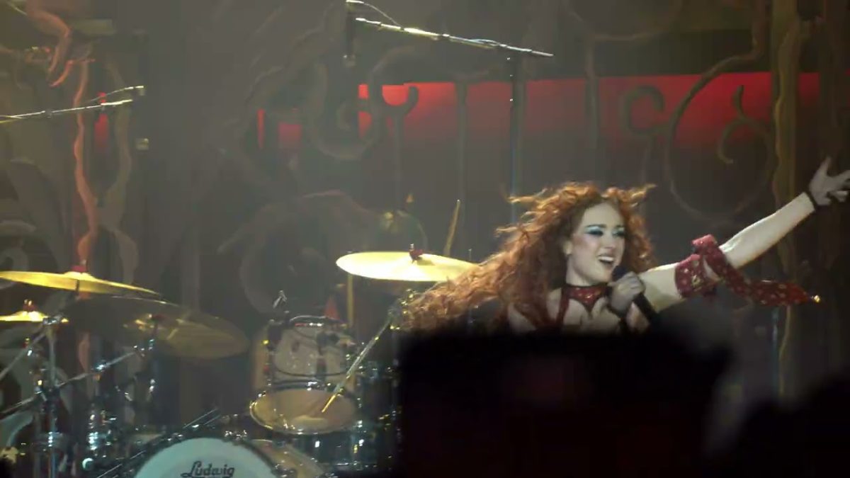 Chappell Roan (with Nancy Wilson on Guitar) - Barracuda, at Forest Hills Stadium in NYC on 9/21/2025