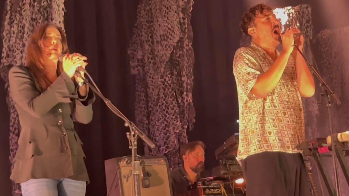 Grizzly Bear Brings Out Beach House’s Victoria Legrand In Brooklyn