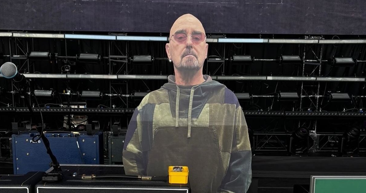 Oasis Bonehead Cardboard Cutout