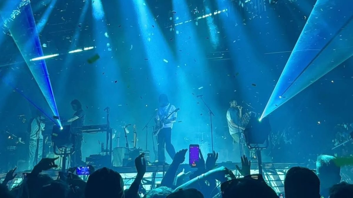Tame Impala Brings ‘Deadbeat’ Album To Life At Brooklyn Tour Opener