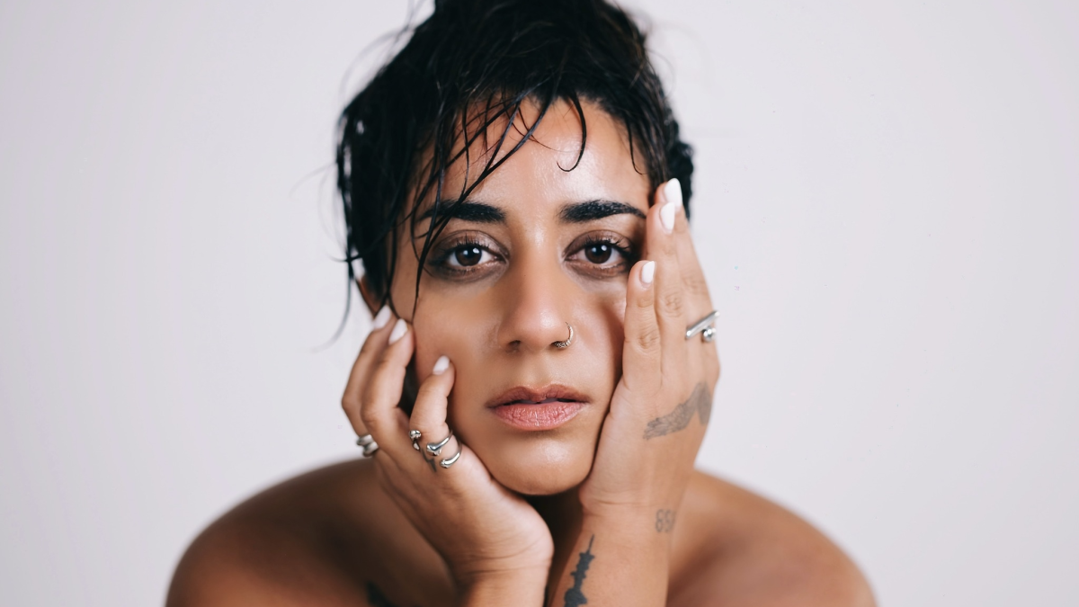 Zoya