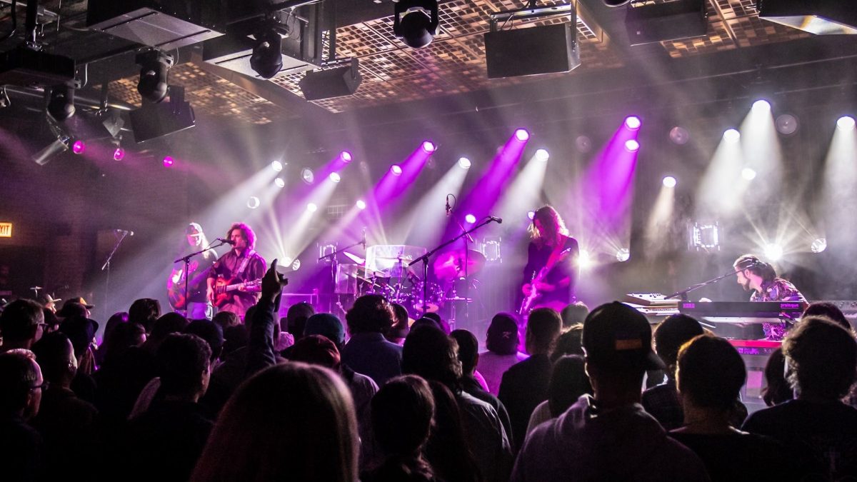 Dogs In A Pile Play New Studio Album 'Distroid' In Full At Garcia's