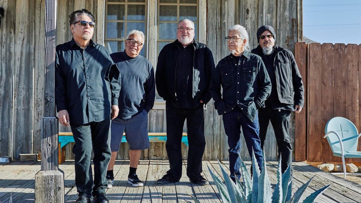 A Heartfelt Goodbye: Los Lobos Covers Jimmy Cliff’s ‘Sitting In Limbo’ In Chicago