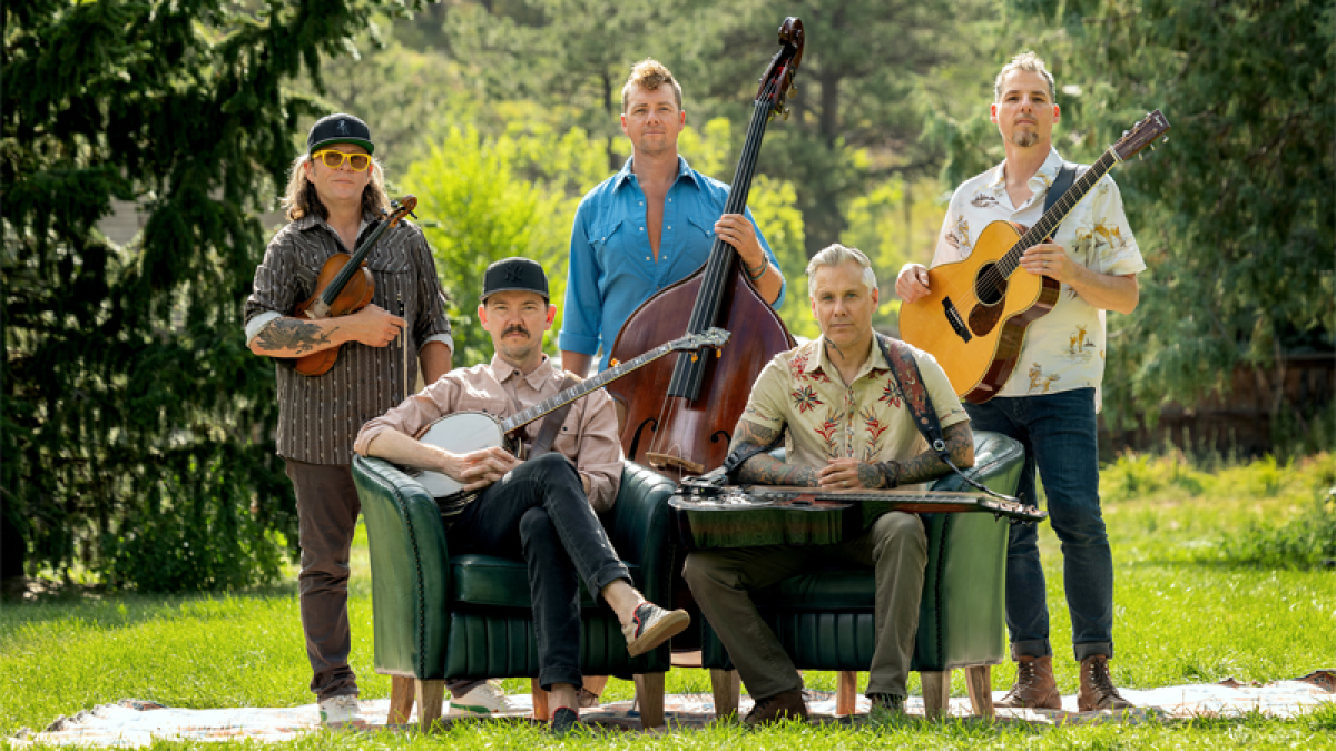 The Infamous Stringdusters