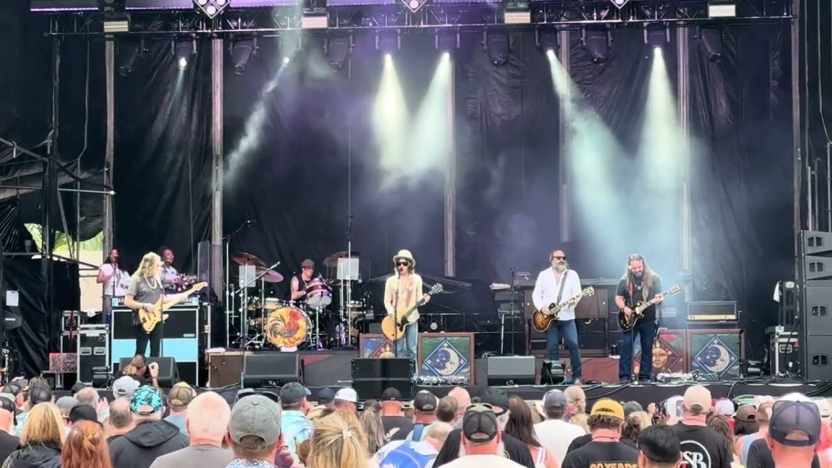 Blackberry Smoke - Walk Away