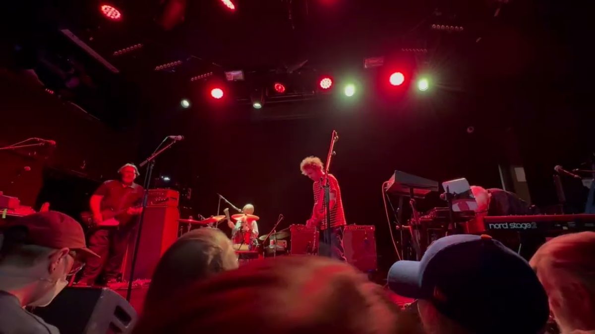 Yo La Tengo - Artificial Heart, Drug Test, Shaker, Double Dare, Decora, Little Honda - 2025-12-16