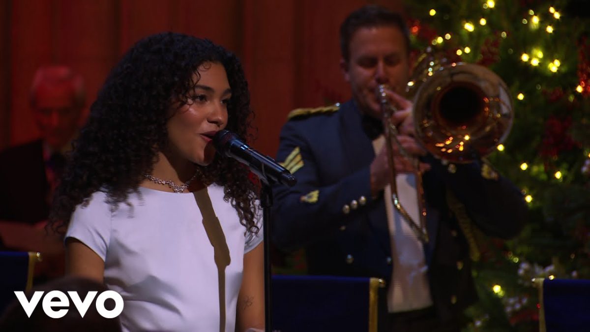 Olivia Dean - The Christmas Song (Live At Westminster Abbey)
