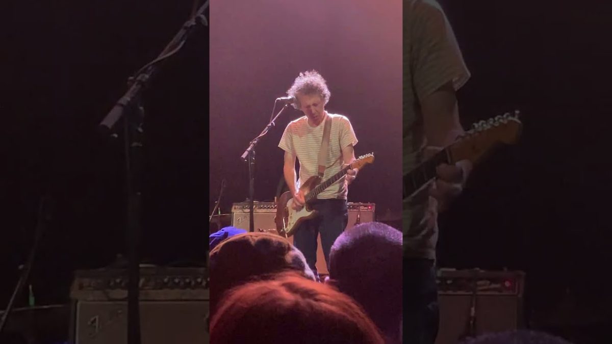 Yo La Tengo and David Mansfield performing “Flying Lesson” 12.20.25