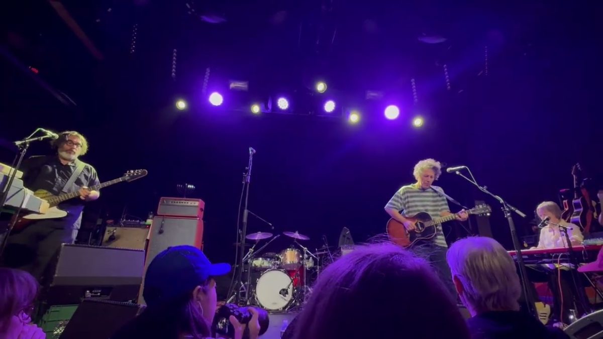 Yo La Tengo - Two Trains - 2025-12-17 - Bowery Ballroom, New York, NY