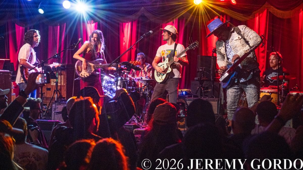 Bushwick's Dead Celebrates Bob Weir's Legacy With Robert Randolph, Karina Rykman, More At Brooklyn Bowl