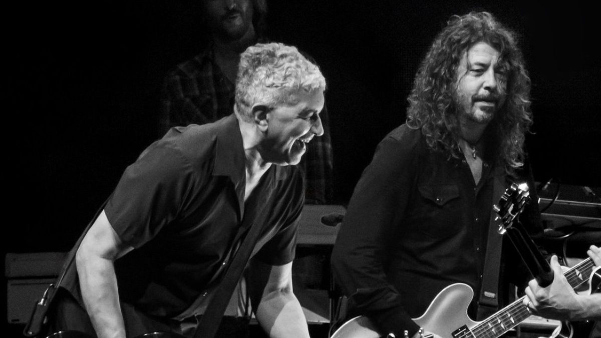 Foo Fighters' Pat Smear To Miss A Few Shows After Breaking Foot