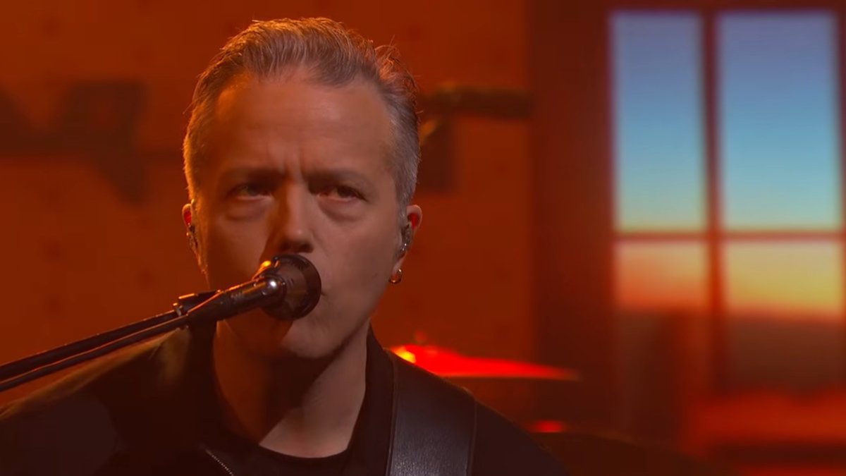 Jason Isbell And The 400 Unit Turn Solo Cut ‘Crimson & Clay’ Into Smoldering Rocker On ‘Kimmel’