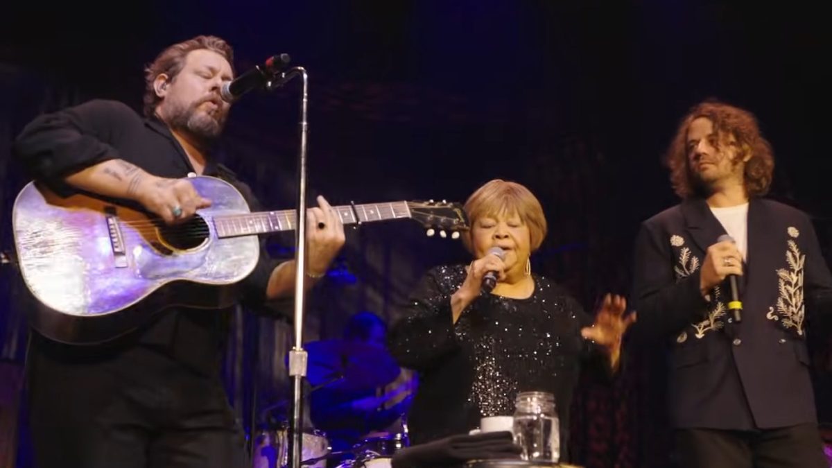 Watch Mavis Staples & Kevin Morby Connect With Nathaniel Rateliff For Breathtaking ‘Beautiful Strangers’ Performance