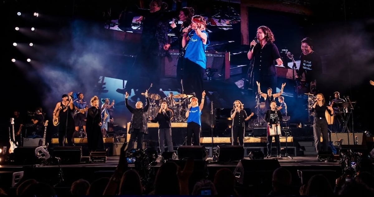 Brandi Carlile Singing Resistence Minneapolis