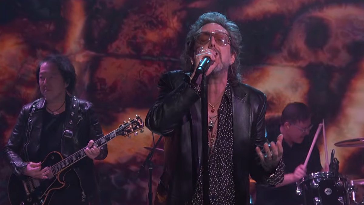 Chris Robinson Covers Otis Redding Classic, Reconsiders Rock Hall On 'Kimmel'