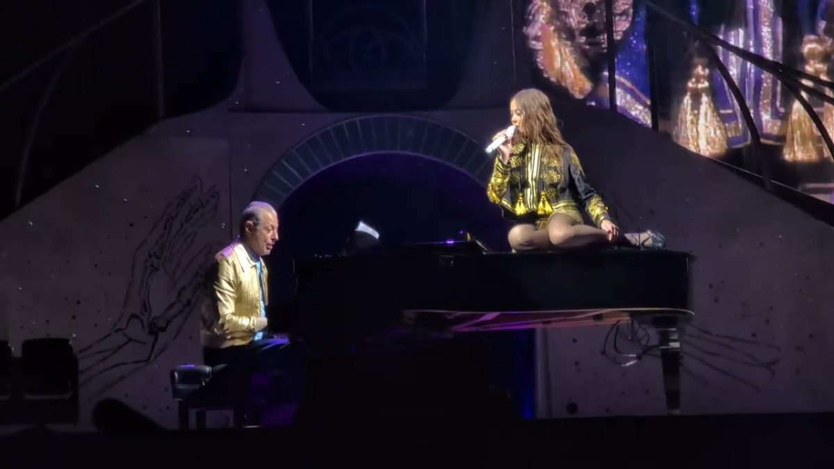 Laufey : "Misty" (live with Jeff Goldblum) at Co-op Live, Manchester, 4 March 2026 (4K)