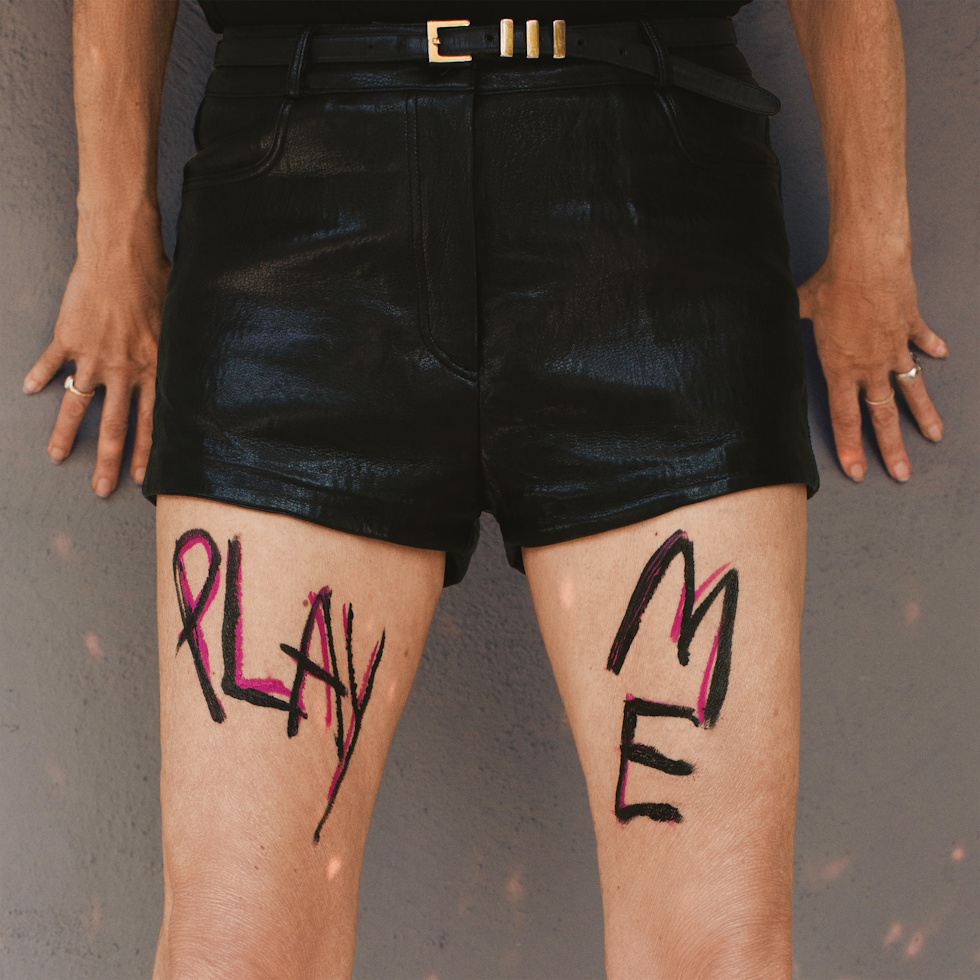 PLAY ME