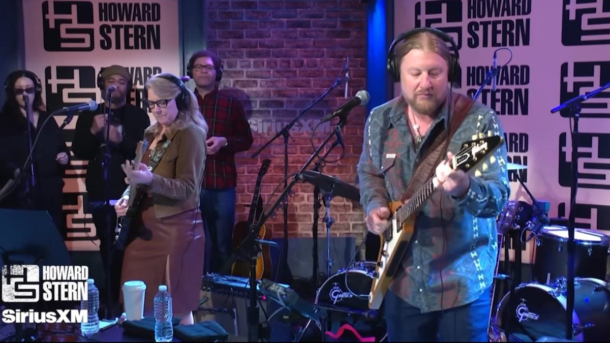 Watch Tedeschi Trucks Band Perform New Sly & The Family Stone Medley On 'Howard Stern Show'