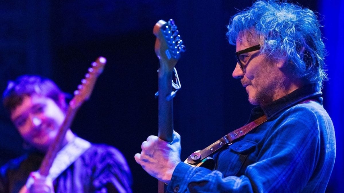 Jeff Tweedy Covers Neil Young & Dusts Off Uncle Tupelo Classic In Ventura
