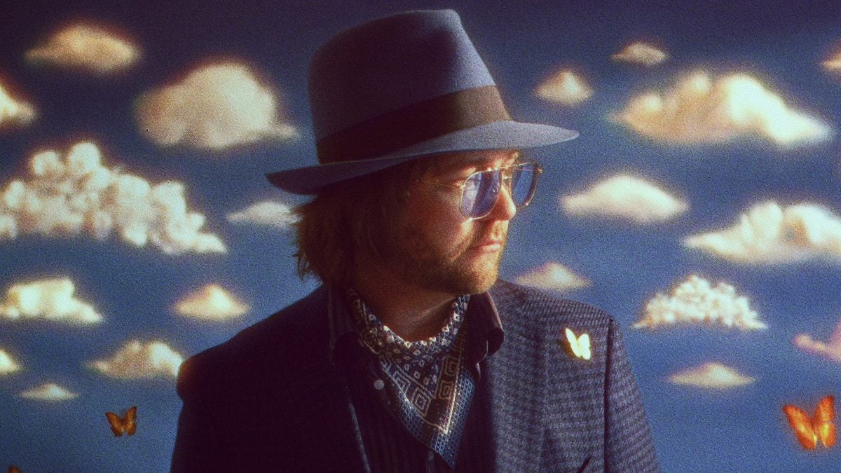 Aaron Lee Tasjan Announces New Album 'Get Over It, Underdog' & 2026 International Tour Dates