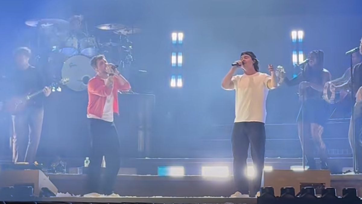 Unordinary: Watch Alex Warren Bring Out Lukas Graham In Copenhagen
